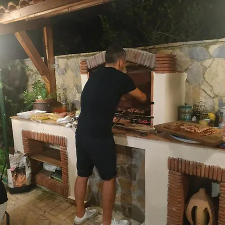 Garden Debar